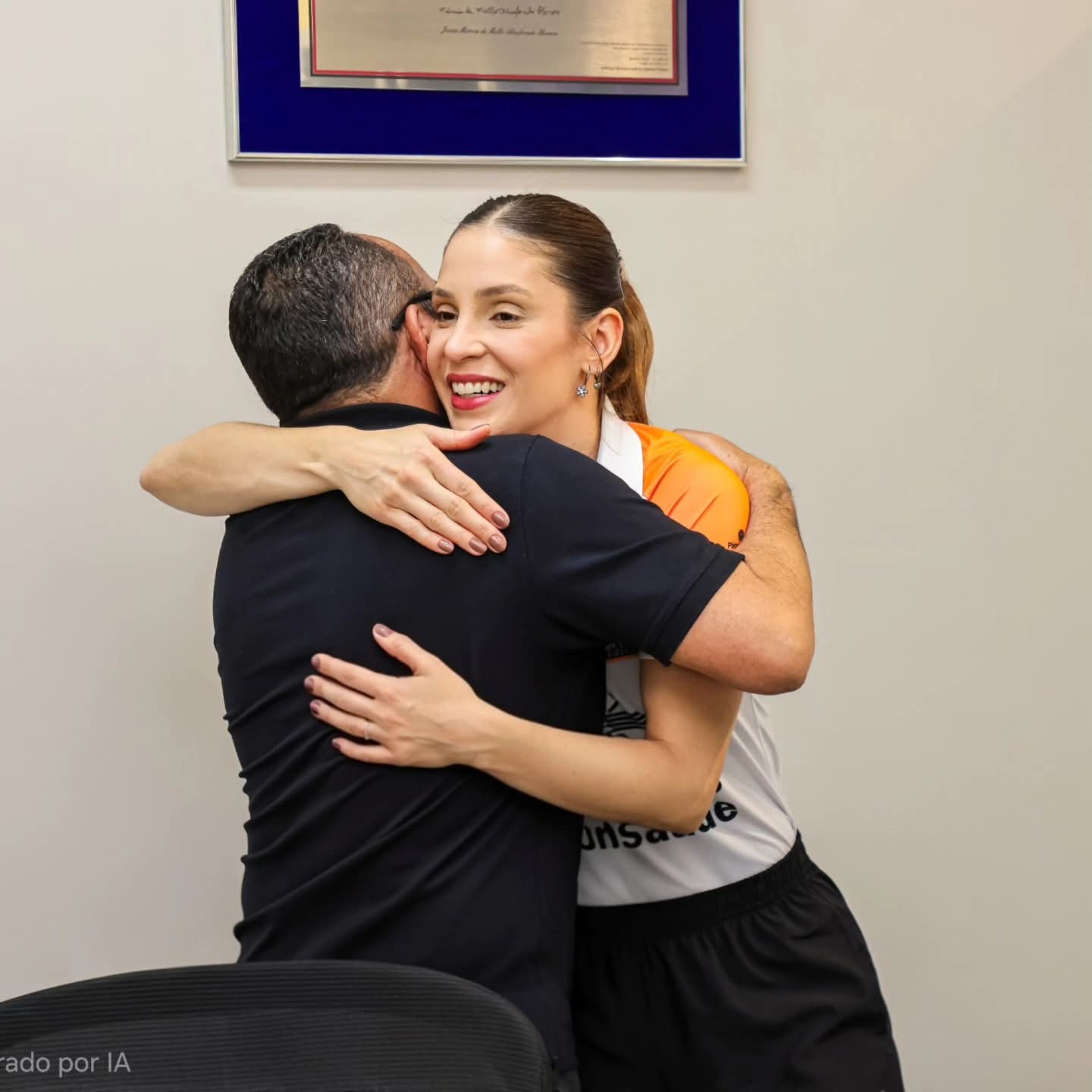 O vereador Carmônio Bastos homenageia a líbero Camila Brait em publicação nas redes sociais após anúncio de aposentadoria.



Crédito: Reprodução / Redes sociais de Carmônio Bastos