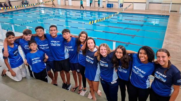 Equipe de natação de Itu comemora conquistas na fase regional dos Jogos Abertos da Juventude, com destaque para os atletas classificados para a final.
Crédito: Divulgação/Prefeitura De Itu