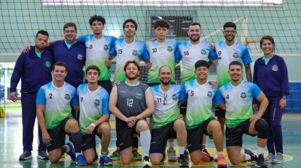 A equipe de Vôlei Adulto Masculino de Cabreúva protagonizou uma partida emocionante contra Piracicaba pela Liga de Vôlei Sorocaba e agora se prepara para dois jogos em casa na Arena Cabreúva. 

Crédito: Prefeitura De Cabreúva (Redes Sociais/Reprodução)