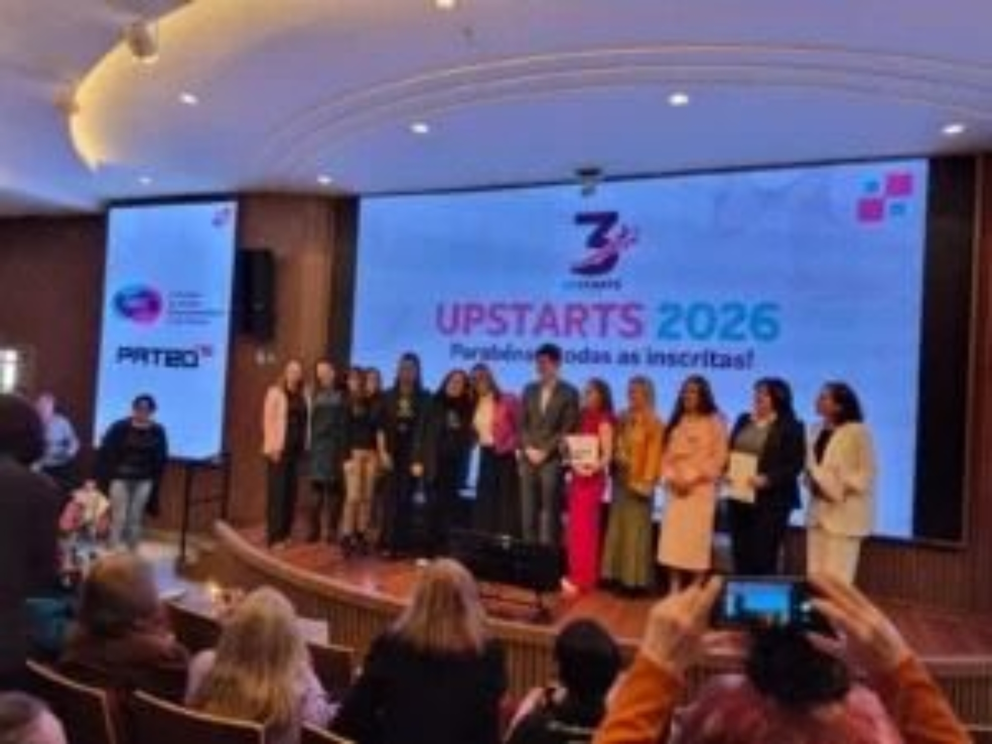 Deise Cottet representou a Associação Comercial Distrital Noroeste em premiação nacional de startups e conquistou destaque entre os dez melhores projetos do país com a NC Negócios em Condomínios. 

Crédito: Divulgação / Associação Comercial Distrital Noroeste