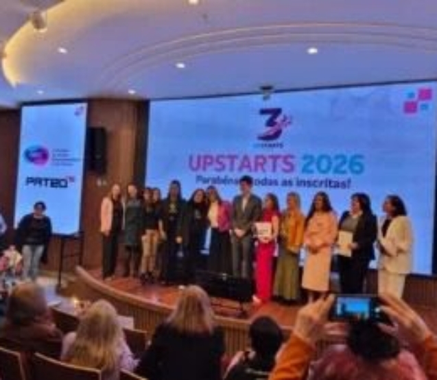 Deise Cottet representou a Associação Comercial Distrital Noroeste em premiação nacional de startups e conquistou destaque entre os dez melhores projetos do país com a NC Negócios em Condomínios. 

Crédito: Divulgação / Associação Comercial Distrital Noroeste