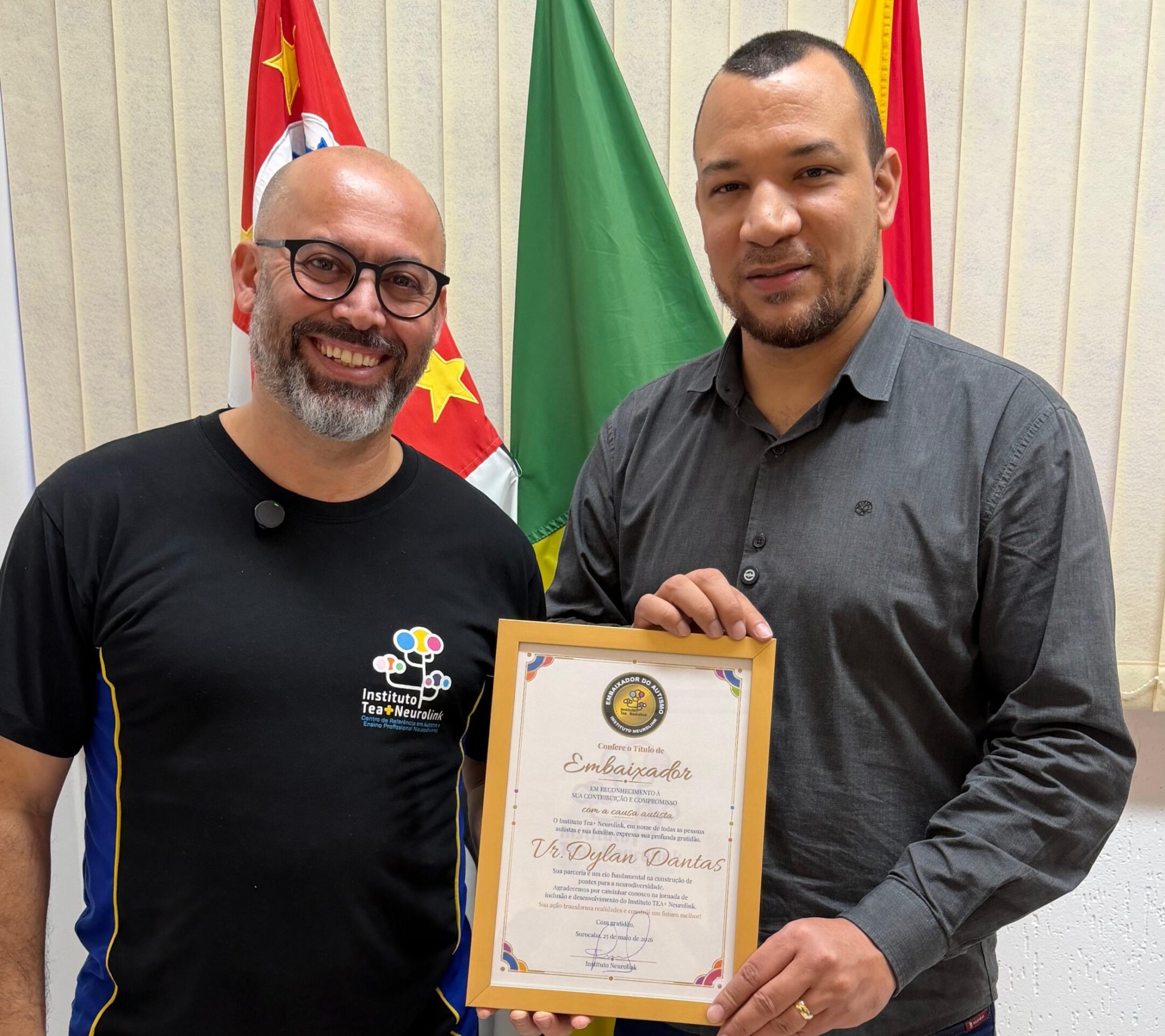Vereador Dylan Dantas recebe título de Embaixador do Autismo concedido pelo Instituto TEA+ Neurolink em Sorocaba.

Crédito: Câmara De Sorocaba