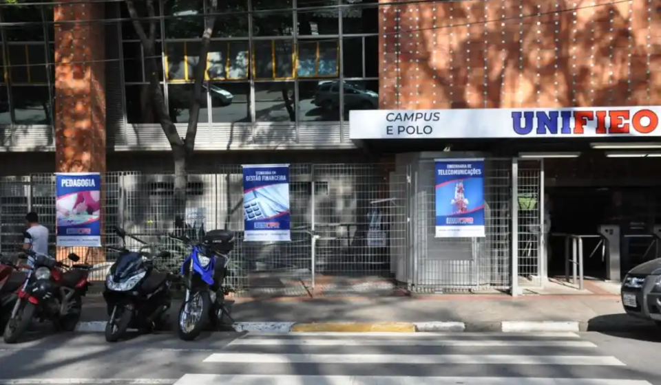 A Fundação Bradesco adquiriu o campus Vila Yara da UNIFIEO por R$ 190 milhões. O acordo garante a permanência das atividades acadêmicas da instituição até dezembro de 2026.

Crédito: Divulgação 