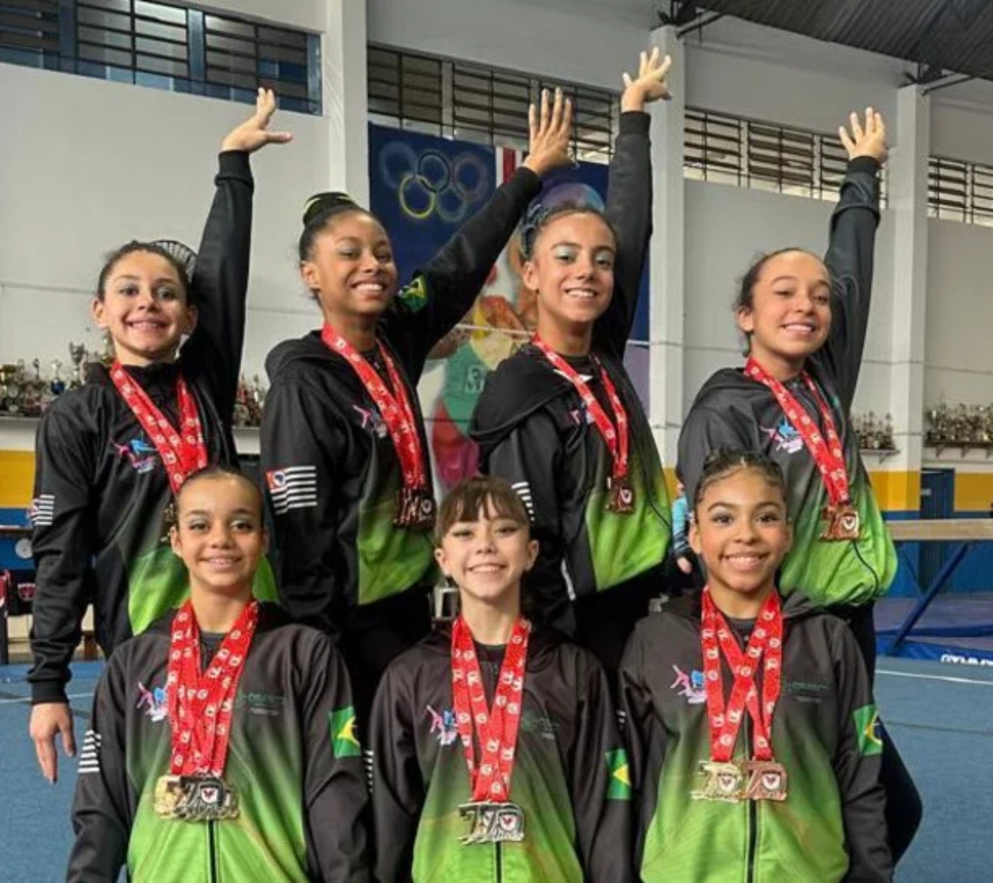A delegação de Osasco brilhou na Taça São Paulo de Ginástica Artística, realizada no último sábado (16), e conquistou 19 medalhas durante a competição organizada pela Federação Paulista de Ginástica.

Crédito: Divulgação 