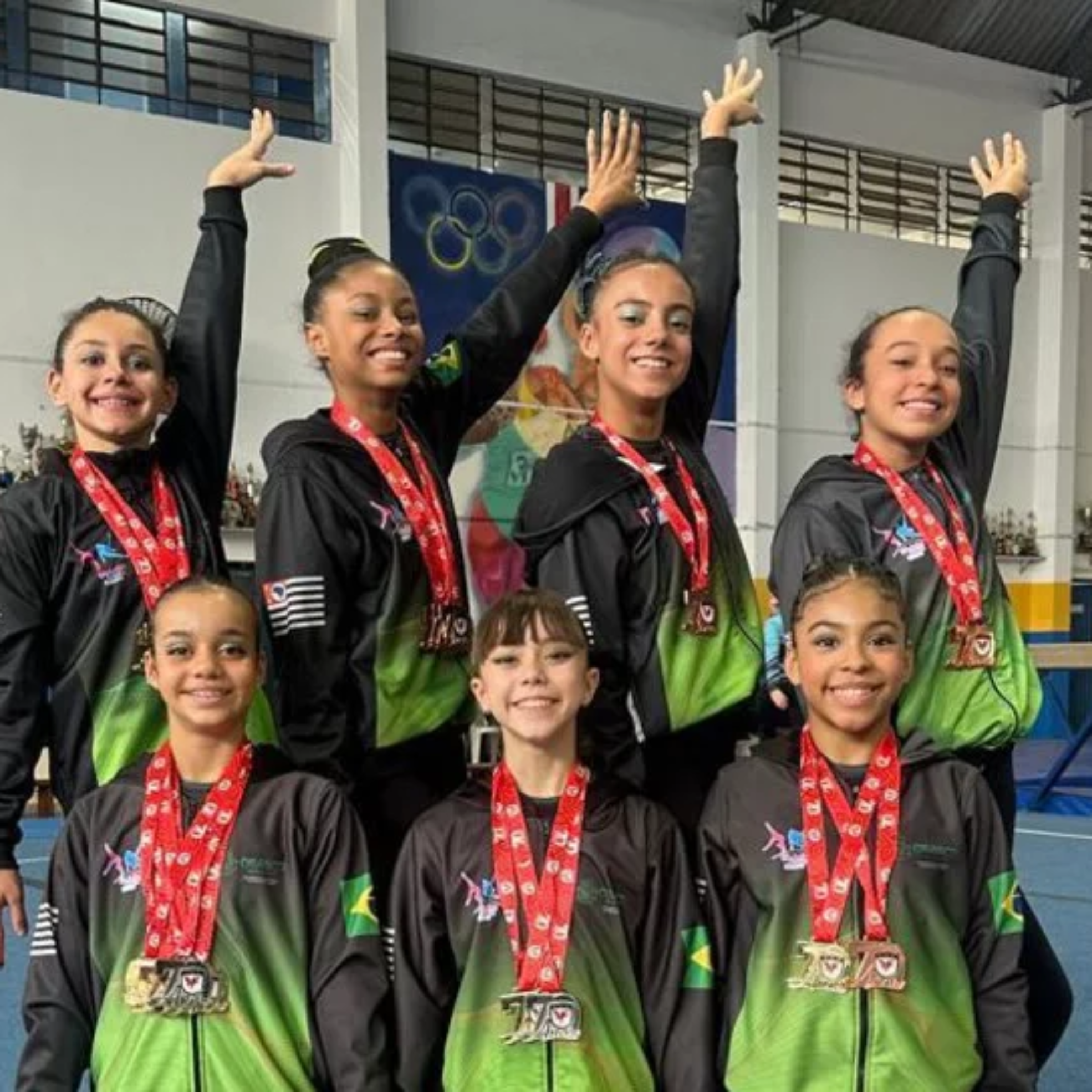 A delegação de Osasco brilhou na Taça São Paulo de Ginástica Artística, realizada no último sábado (16), e conquistou 19 medalhas durante a competição organizada pela Federação Paulista de Ginástica.

Crédito: Divulgação 