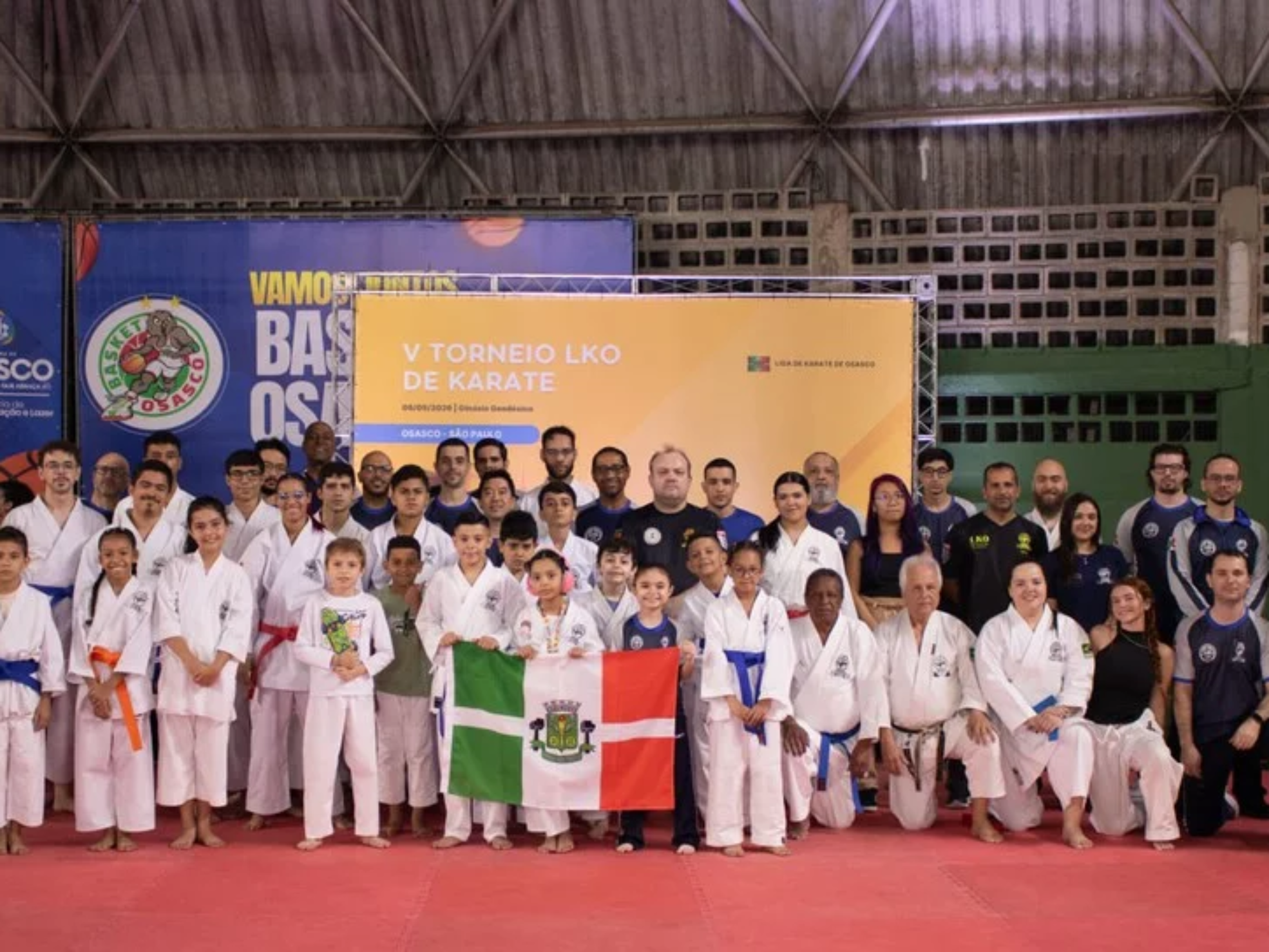 Delegação de Osasco conquista 26 medalhas no 5º Torneio LKO de Karatê e reforça a força das artes marciais no esporte municipal. 

Crédito: Divulgação