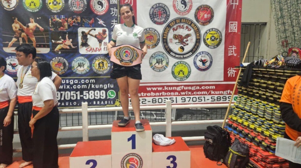 A atleta Barbara de Souza Segatti Tafuri conquistou o cinturão da categoria até 55 kg no 17º Kung Fu Open Fight Brasil, representando Osasco e o programa Bolsa Atleta da Prefeitura.
Crédito: Divulgação