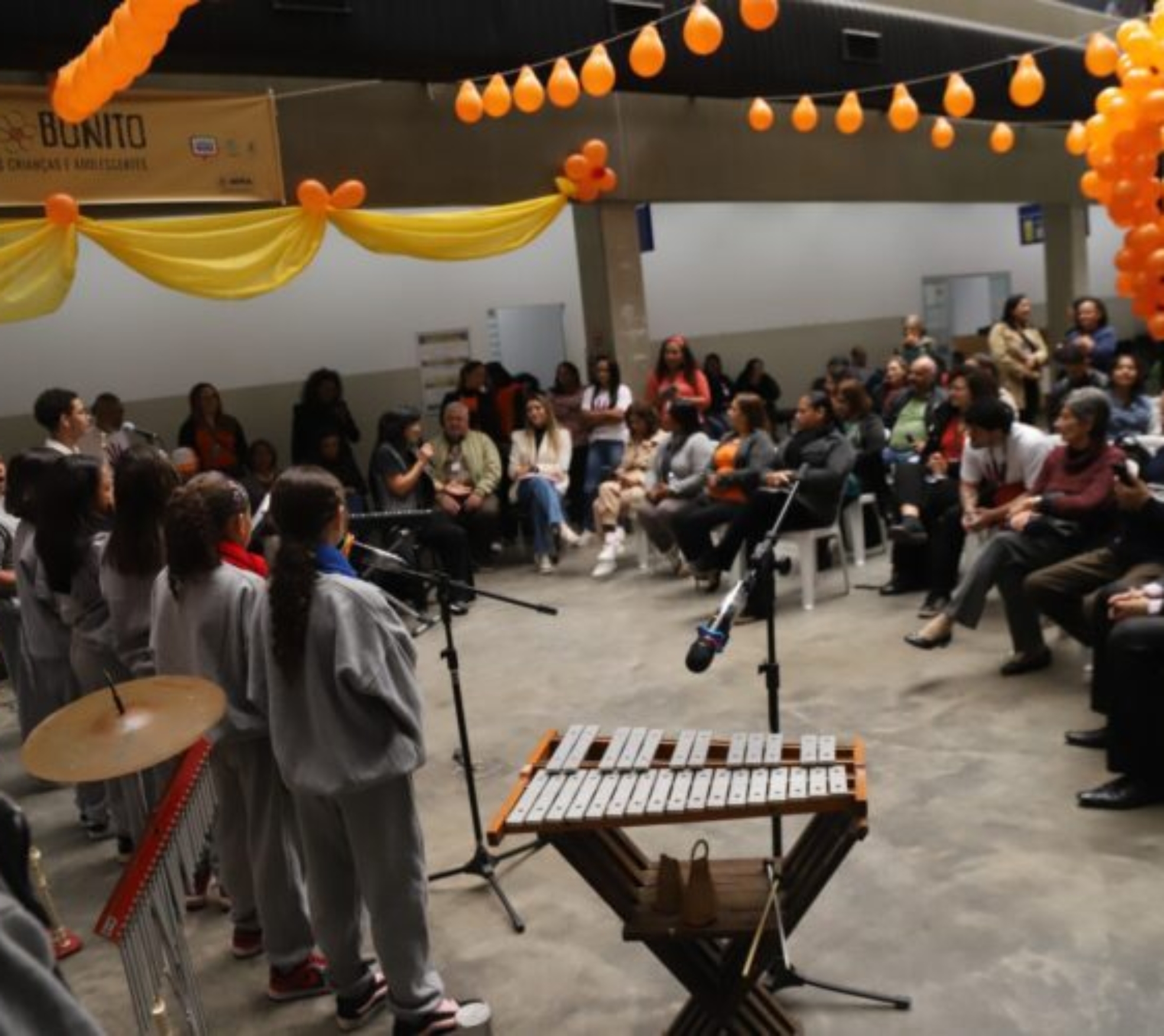 Evento do Maio Laranja em Cotia reforçou a importância da escuta, da prevenção e da denúncia no combate ao abuso e à exploração sexual de crianças e adolescentes.

Crédito: Prefeitura De Cotia