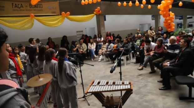 Evento do Maio Laranja em Cotia reforçou a importância da escuta, da prevenção e da denúncia no combate ao abuso e à exploração sexual de crianças e adolescentes.

Crédito: Prefeitura De Cotia