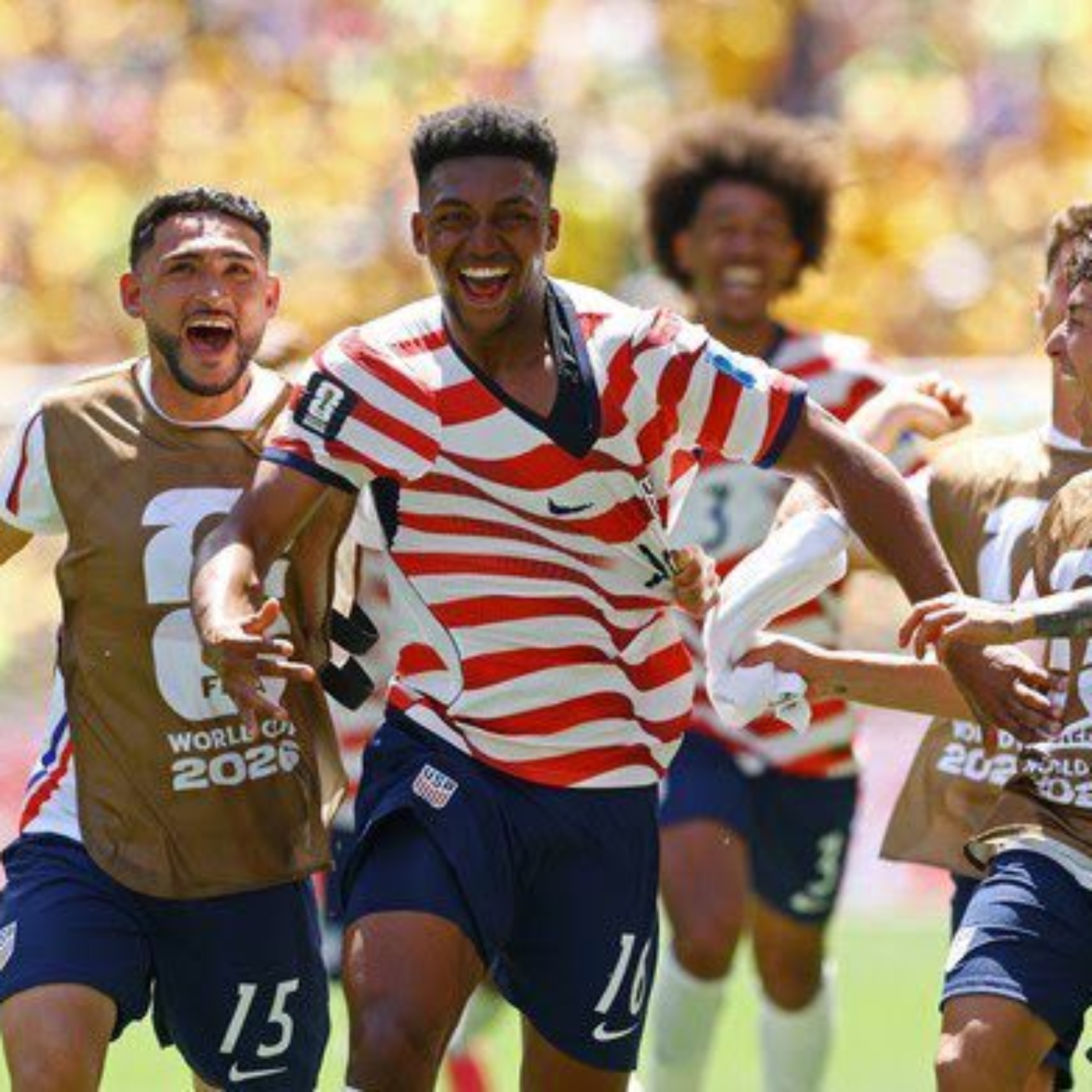 Alex Freeman comemora seu gol em Estados Unidos x Austrália pela Copa do Mundo 2026 — Foto: REUTERS/Albert Gea