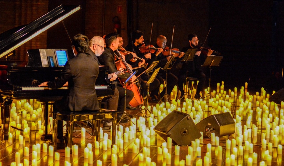 Camerata da Cia. Filarmônica apresenta clássicos de Beatles, Queen e Coldplay em concerto especial iluminado por velas.

Crédito: Divulgação 