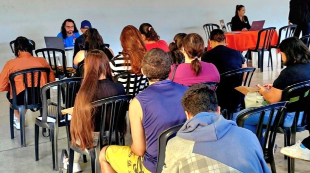 Candidatos participam do Feirão do Emprego de São Roque, iniciativa que aproxima trabalhadores e empresas, oferecendo oportunidades de contratação e fortalecendo o acesso ao mercado de trabalho. 

Crédito: Prefeitura De São Roque 