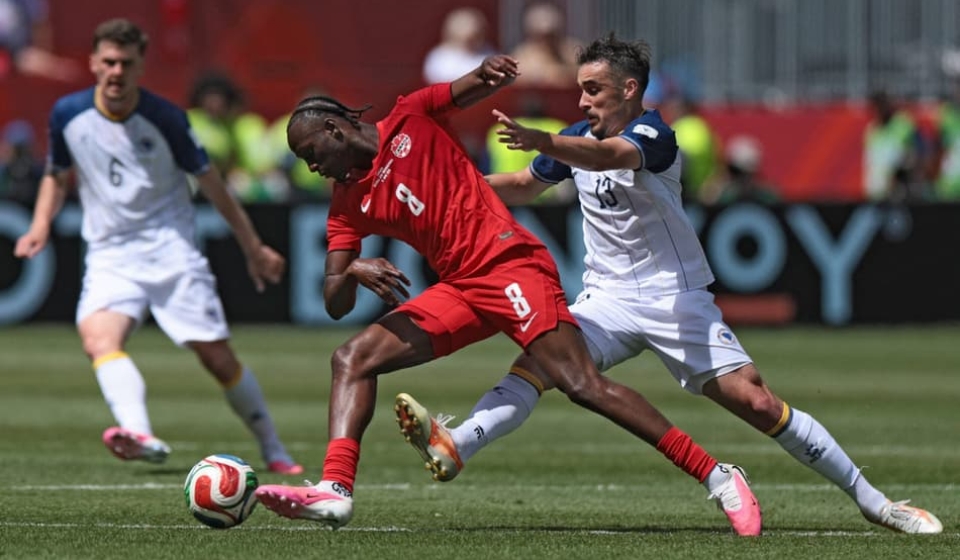 Canadá x Bósnia (Foto: Cole Burston / AFP)