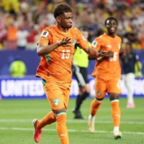 Amad Diallo celebrando o gol marcado contra o Equador, em jogo da primeira rodada da Copa do Mundo • Dan Mullan/Getty Images