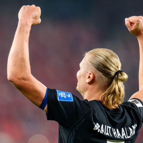 Haaland anotou dois gols na partida contra Senegal, pela Copa do Mundo  • Divulgação/@nff_landslag