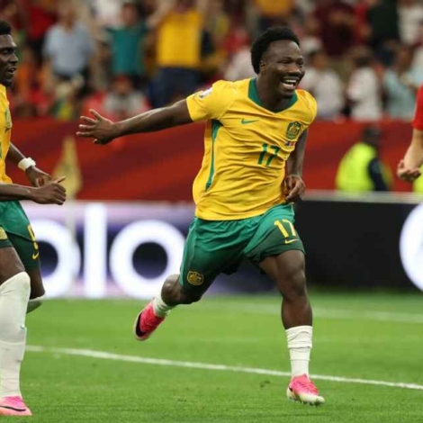 Irankunda comemora o primeiro gol da Austrália sobre a Turquia Jared C. Tilton - FIFA/FIFA via Getty Images