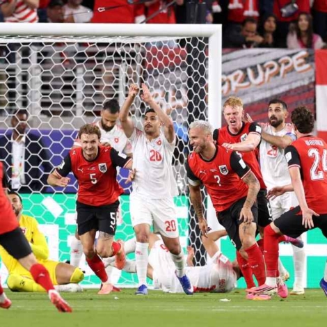 Arnautovic comemora gol que acabou anulado em Áustria x Jordânia na estreia das duas seleções na Copa do Mundo de 2026 Alex Livesey - FIFA/FIFA via Getty Images
