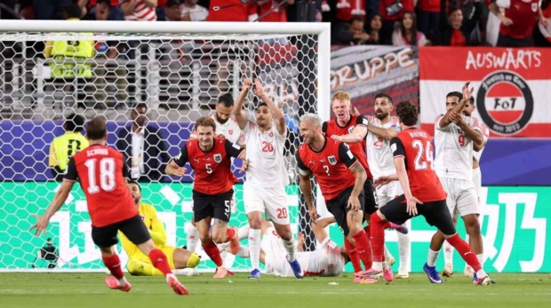 Arnautovic comemora gol que acabou anulado em Áustria x Jordânia na estreia das duas seleções na Copa do Mundo de 2026 Alex Livesey - FIFA/FIFA via Getty Images