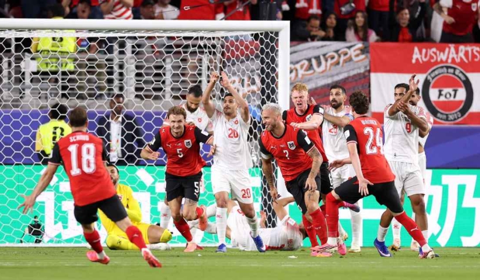 Arnautovic comemora gol que acabou anulado em Áustria x Jordânia na estreia das duas seleções na Copa do Mundo de 2026 Alex Livesey - FIFA/FIFA via Getty Images