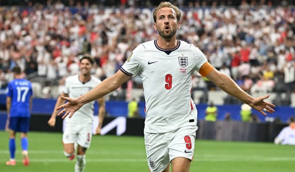 Com show de Kane, a Inglaterra venceu a Croácia por 4 a 2 na Copa do Mundo de 2026 (Foto: Paul ELLIS / AFP)