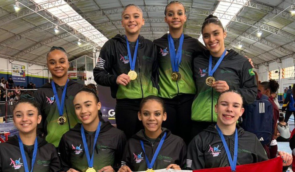 As ginastas de Osasco comemoram o excelente desempenho na II Etapa do Troféu Destaque Feminino 2026, com conquista do título por equipe e diversas medalhas individuais na competição realizada em São Bernardo do Campo.

Crédito: Divulgação