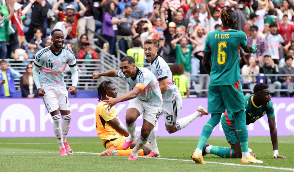 Com dois gols, Tielemans comandou a classificação belga às oitavas
AFP