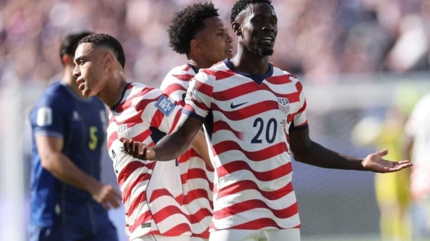 Balogun comemora gol em Estados Unidos x Bósnia (Foto: JAMIE SQUIRE / GETTY IMAGES NORTH AMERICA / Getty Images via AFP)