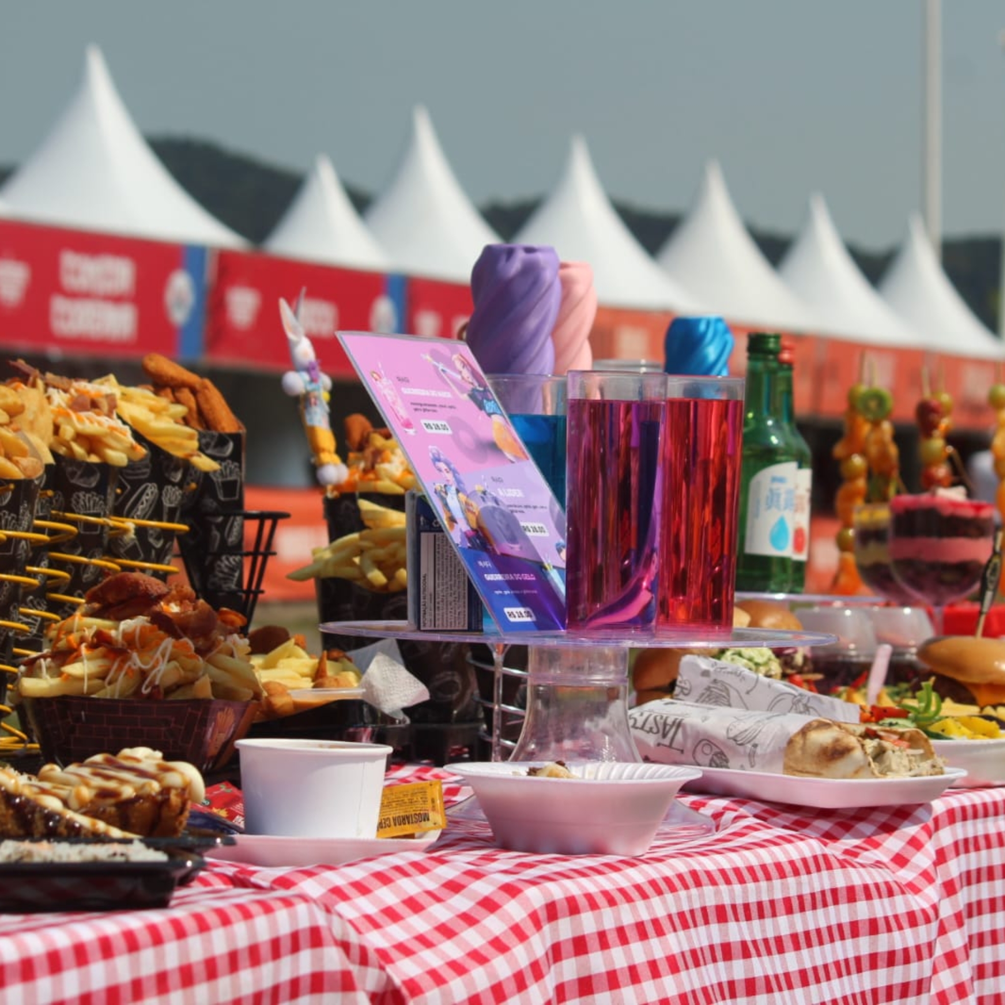 O Korea Fest Brasil promete transformar o Jardim Avelino em um grande palco da cultura sul-coreana, reunindo gastronomia típica, apresentações de K-pop, dança e atrações para toda a família durante o feriado prolongado.

Crédito: Divulgação