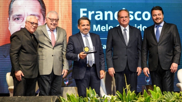 Empresários e lideranças participaram da cerimônia promovida pela Associação Comercial de São Paulo (ACSP), que homenageou profissionais de destaque em celebração ao Dia do Comerciante, reforçando a importância do empreendedorismo para o desenvolvimento econômico da capital paulista.

Crédito: Divulgação