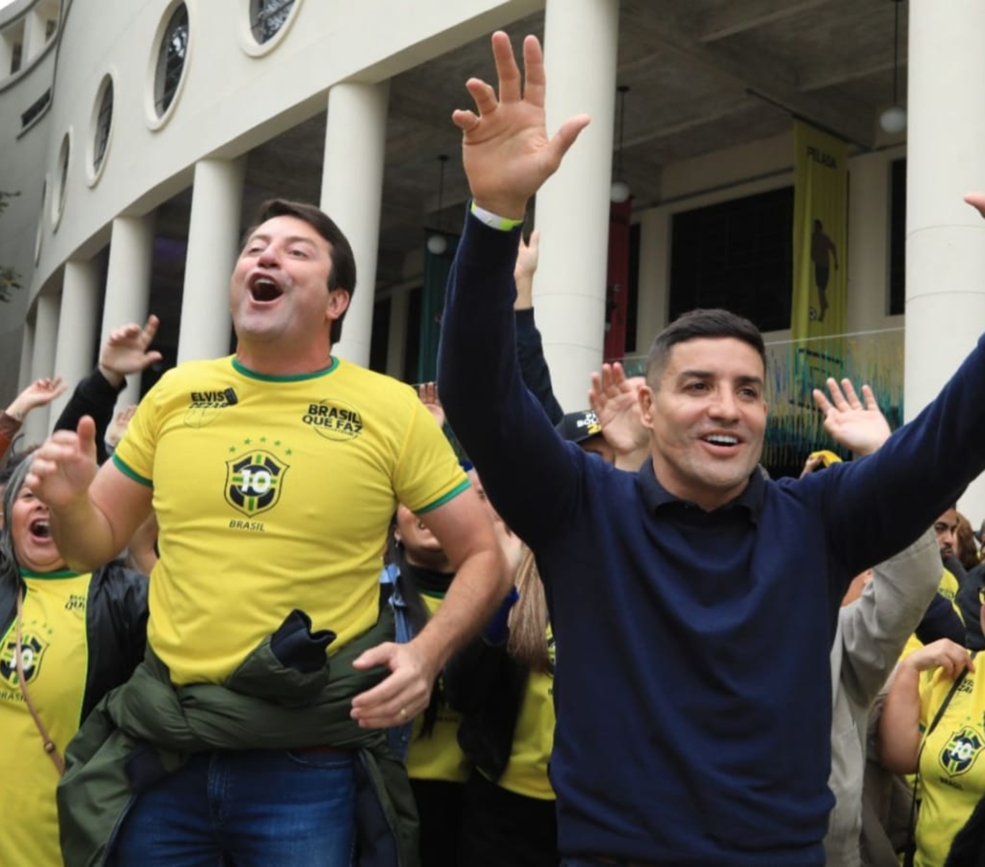 Wesley Cezar foi oficializado candidato a deputado federal pelo Partido Liberal (PL) durante convenção partidária que reuniu lideranças, parlamentares, prefeitos, vereadores e apoiadores, dando início à sua campanha para as eleições de 2026.

Crédito: Divulgação