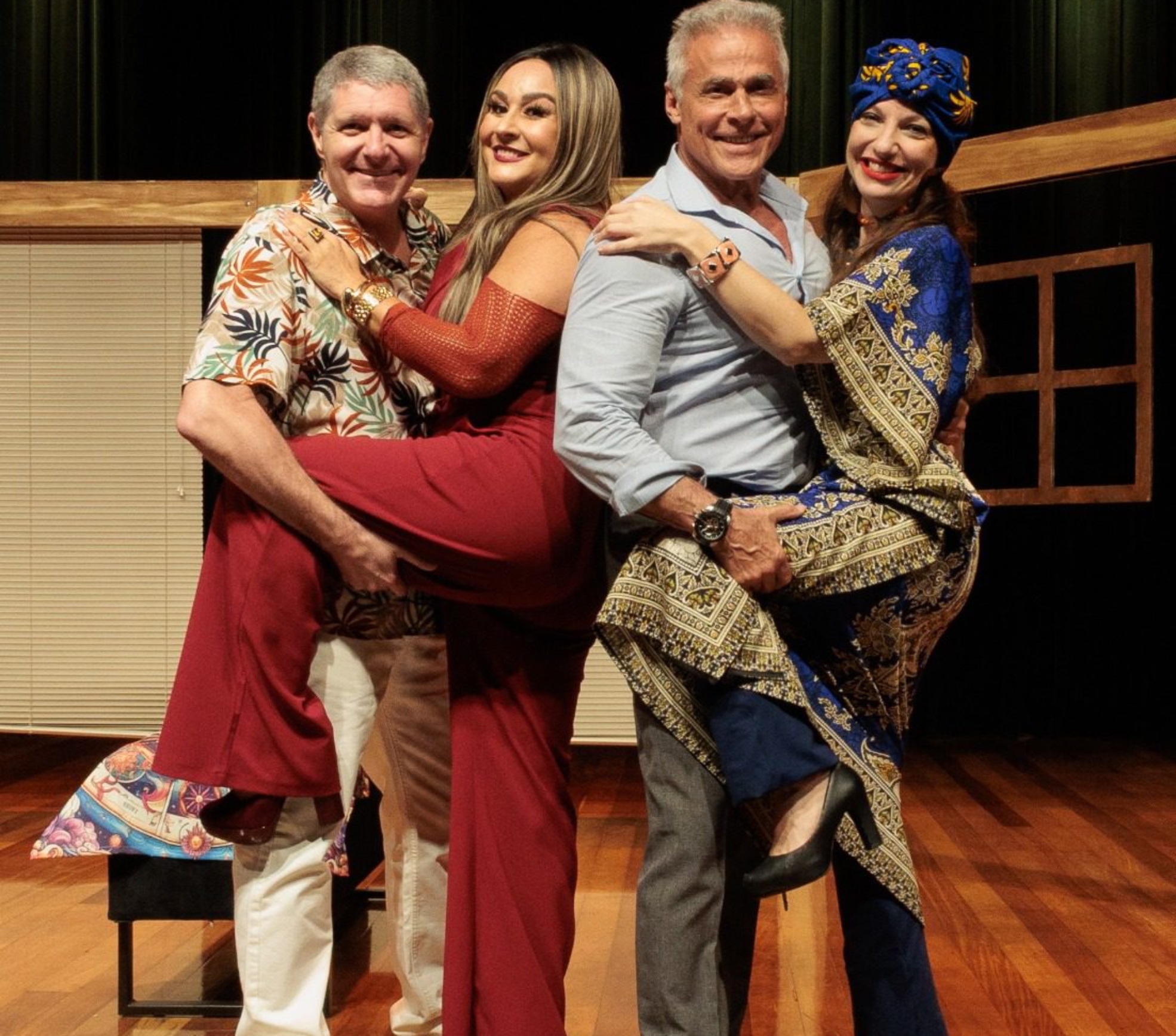 Uma noite de muitas risadas, situações inesperadas e personagens irreverentes promete conquistar o público em uma comédia que transforma crises conjugais em grandes momentos de diversão.

Crédito: Divulgação 