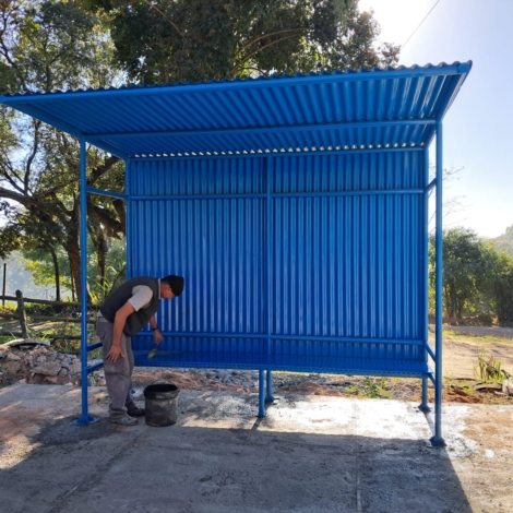 Novos pontos de ônibus foram instalados pela Prefeitura de Mairinque em diferentes bairros do município, ampliando a infraestrutura urbana e proporcionando mais conforto, segurança e comodidade aos usuários do transporte coletivo.

Foto: Prefeitura De Mairinque