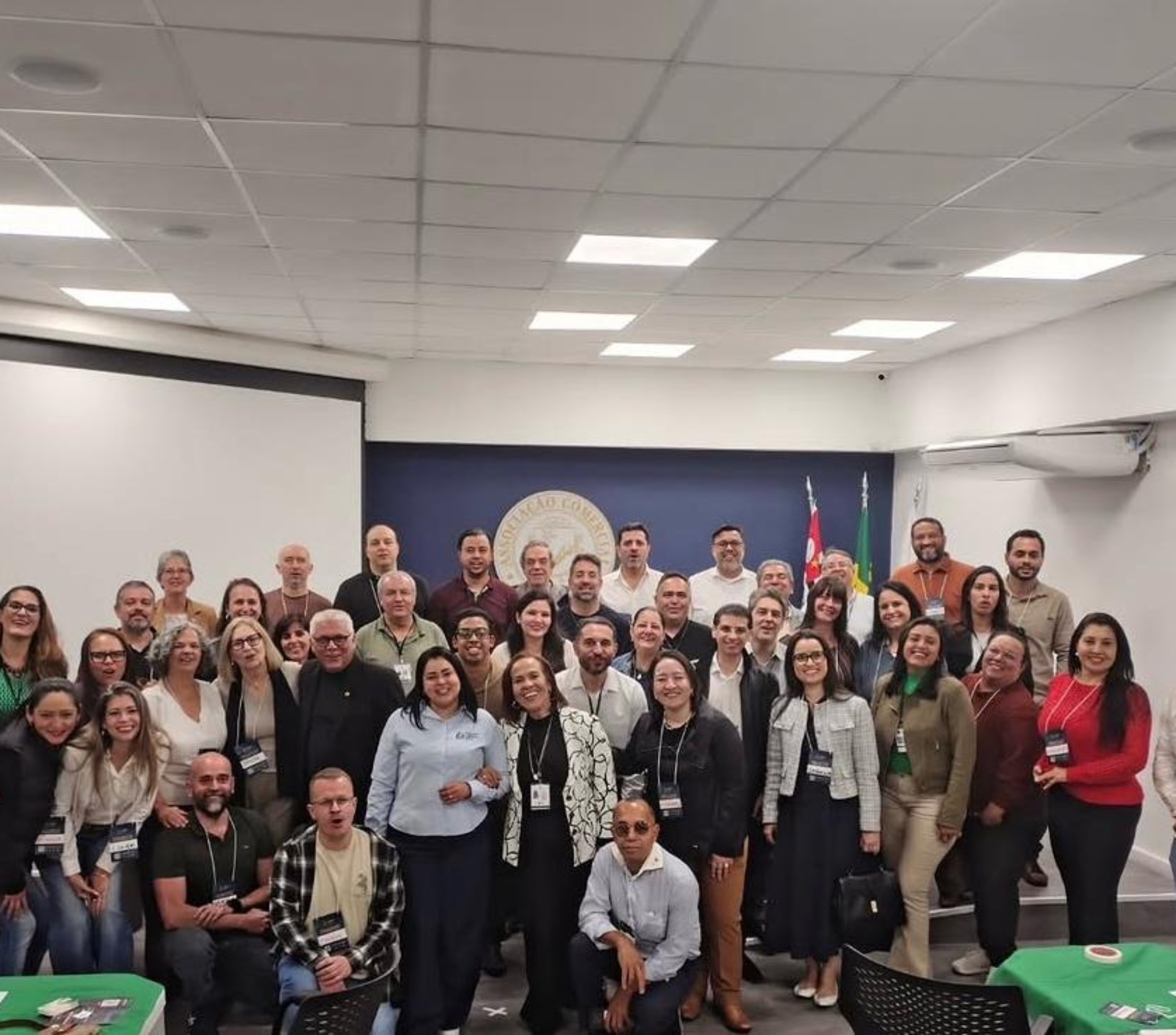 Empresários, convidados e representantes da ACSP Distrital Noroeste participaram de mais uma edição do IN – Inovando Networking, encontro que reuniu 45 participantes em Pirituba e reforçou o crescimento do grupo como um dos principais espaços de conexão empresarial de São Paulo.

Crédito: Odeval Menezes