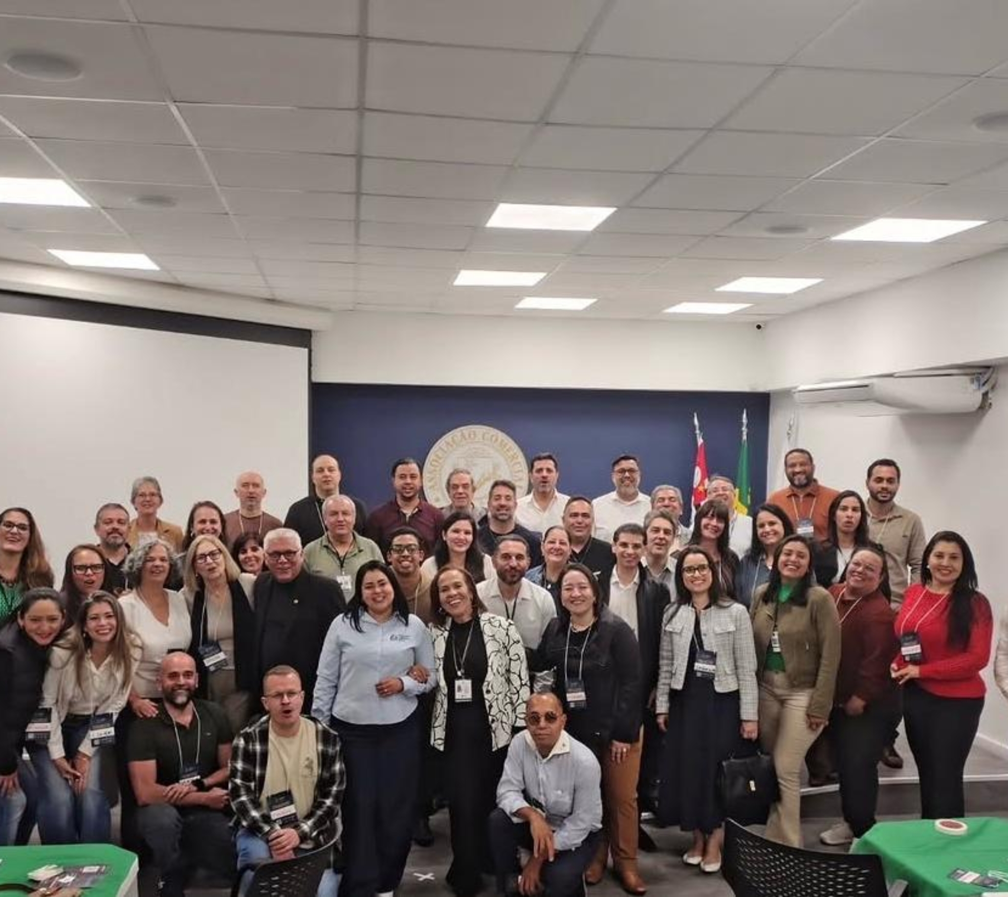 Empresários, convidados e representantes da ACSP Distrital Noroeste participaram de mais uma edição do IN – Inovando Networking, encontro que reuniu 45 participantes em Pirituba e reforçou o crescimento do grupo como um dos principais espaços de conexão empresarial de São Paulo.

Crédito: Odeval Menezes