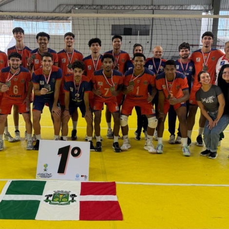 Cinco jogos, cinco vitórias e uma campanha perfeita. O vôlei masculino de Osasco dominou os Jogos Regionais e voltou para casa com a medalha de ouro no peito.

Fotos: Divulgação