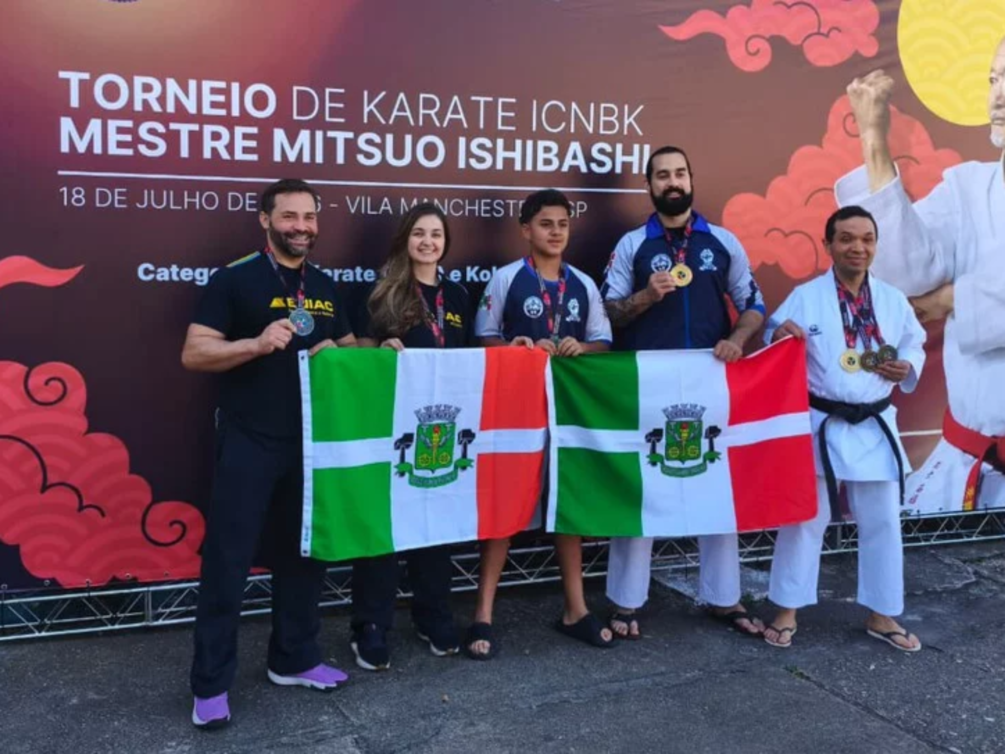 Atletas da seleção de Karatê de Osasco conquistaram duas medalhas de ouro, duas de prata e três de bronze durante o Torneio ICNBK, realizado na capital paulista, consolidando o município entre os destaques da competição estadual.

Crédito: Divulgação