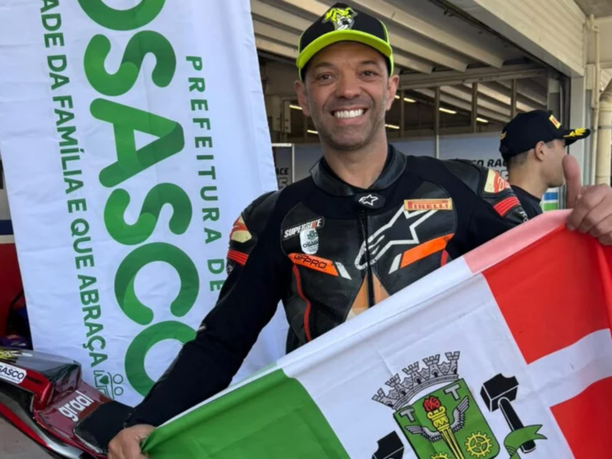 O piloto osasquense Pierre Balducci competiu na 4ª etapa do SuperBike Brasil, em Interlagos, e terminou na 7ª colocação da categoria SSP400 PRO. Apesar dos desafios enfrentados durante a prova, o atleta segue focado na evolução da equipe para as próximas etapas da temporada.

Crédito: Divulgação