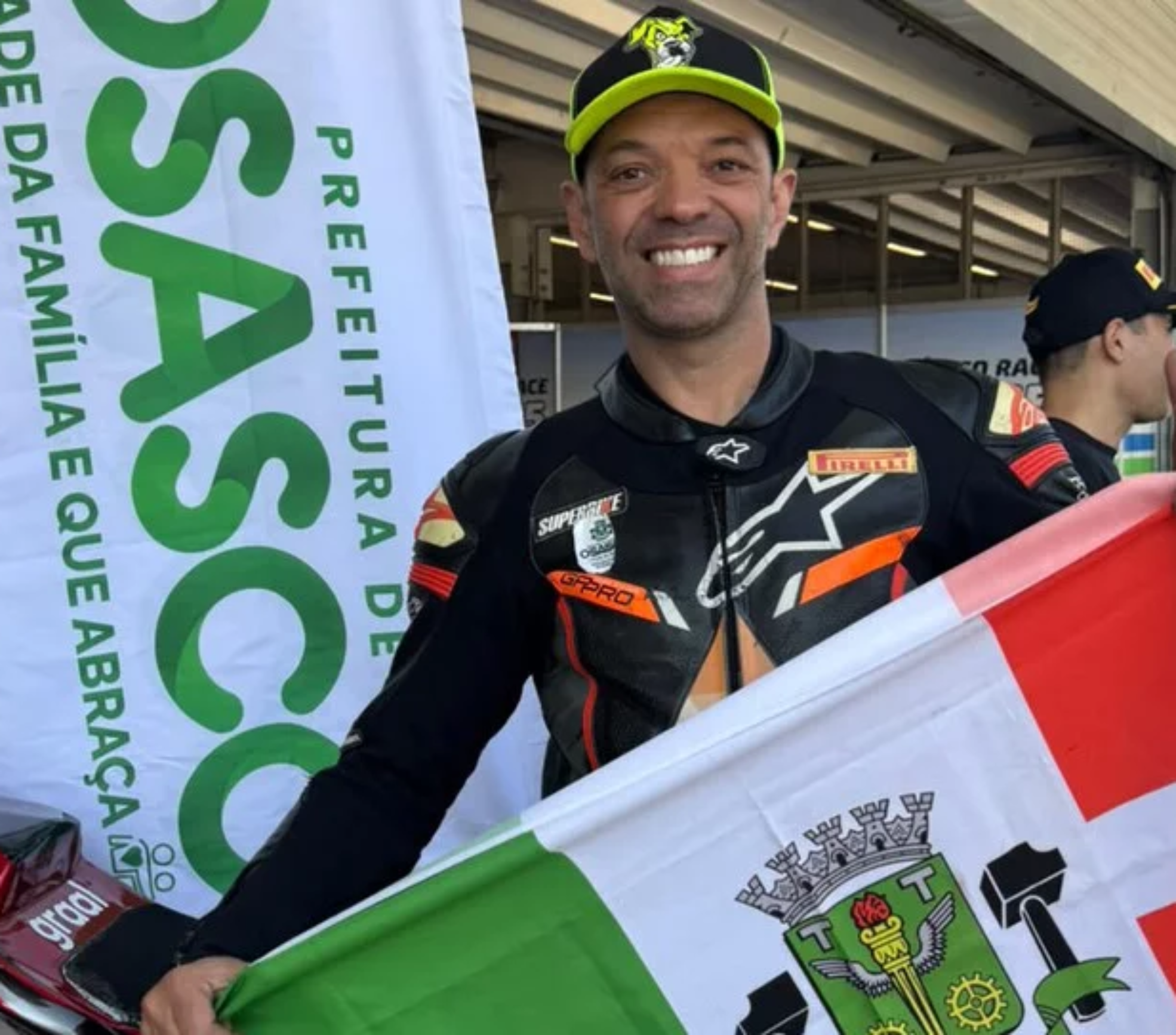 O piloto osasquense Pierre Balducci competiu na 4ª etapa do SuperBike Brasil, em Interlagos, e terminou na 7ª colocação da categoria SSP400 PRO. Apesar dos desafios enfrentados durante a prova, o atleta segue focado na evolução da equipe para as próximas etapas da temporada.

Crédito: Divulgação