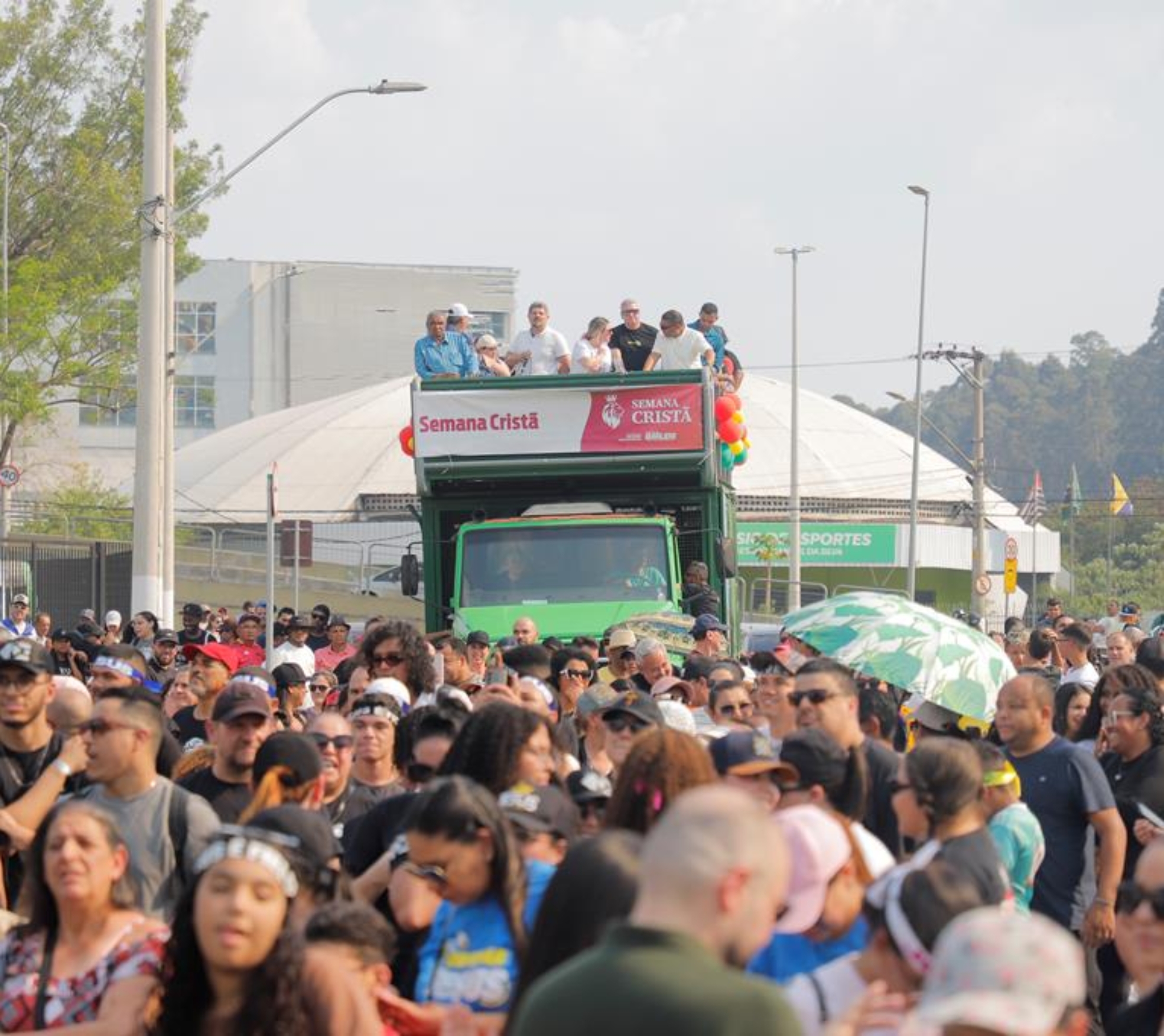 Semana Cristã 2026 reúne programação cultural, esportiva, social e religiosa em diferentes espaços de Barueri, com destaque para a Expo Cristã, shows, Leitura Bíblica Ininterrupta e a Marcha para Jesus.