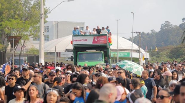 Semana Cristã 2026 reúne programação cultural, esportiva, social e religiosa em diferentes espaços de Barueri, com destaque para a Expo Cristã, shows, Leitura Bíblica Ininterrupta e a Marcha para Jesus.