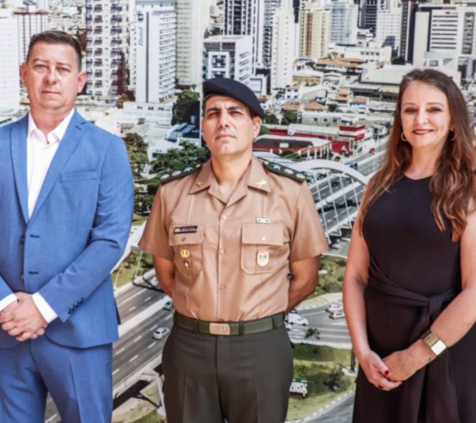 Homenageados da 263ª edição do Programa Nossa História participam de solenidade na Câmara Municipal de Osasco, que celebrou o Dia do Soldado e o Dia do Psicólogo.

Crédito: Câmara De Osasco 