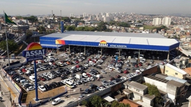 Fachada da loja Assaí Valter Boveri, em Osasco, inaugurada em setembro de 2025 – Crédito: Divulgação Assaí