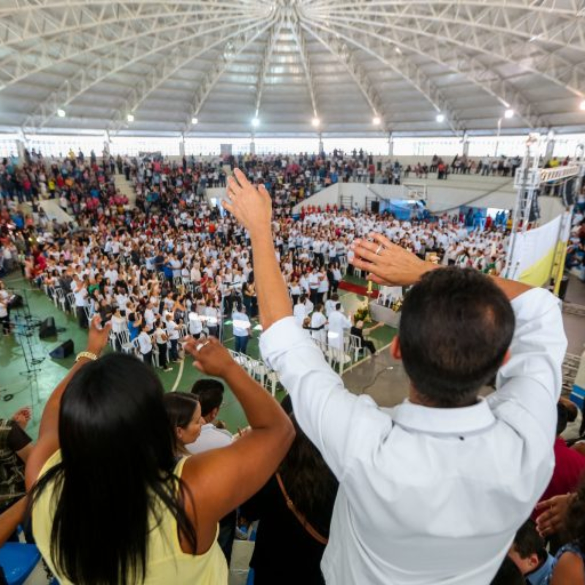 Fiéis participam do 17º Encontro dos Devotos de Nossa Senhora Aparecida, que reúne comunidades católicas de Itapevi em uma programação com procissão, Santa Missa, louvor e momentos de oração neste sábado (22).

Crédito: Felipe Barros - PMI