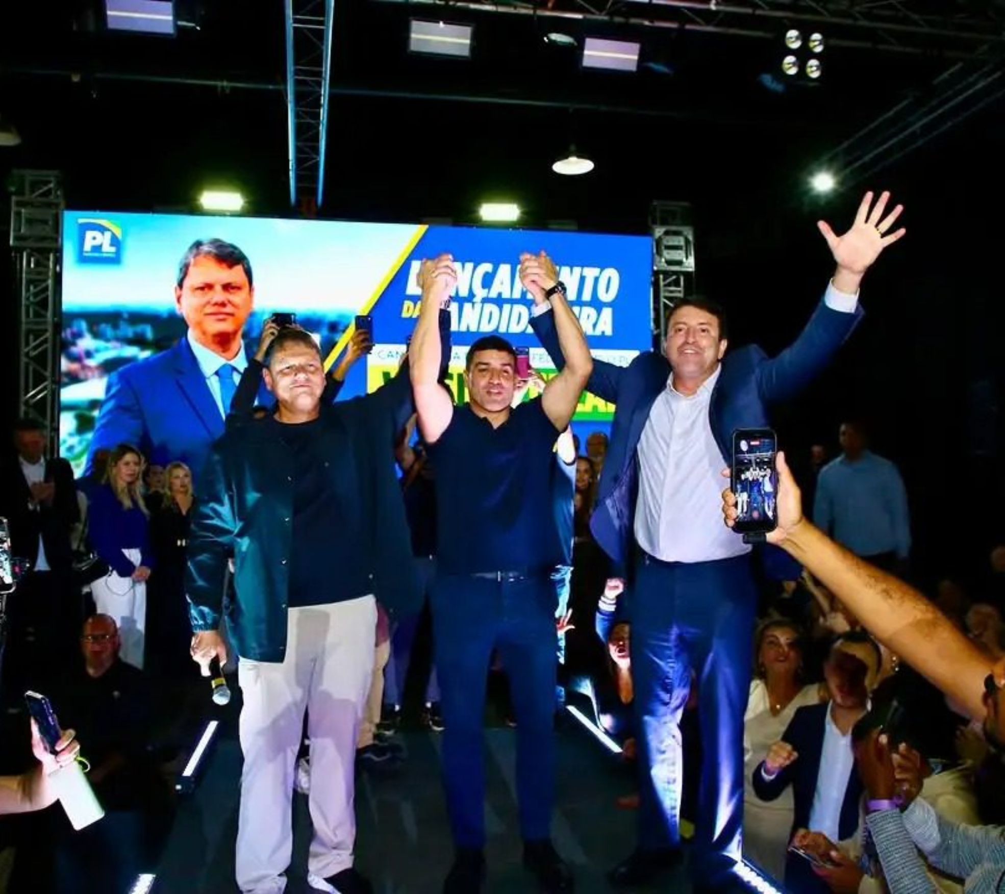 Wesley Cezar reuniu lideranças estaduais e municipais durante evento em Santana de Parnaíba, fortalecendo sua articulação política e marcando uma nova etapa de sua caminhada rumo às eleições de 2026. 

Crédito: Divulgação