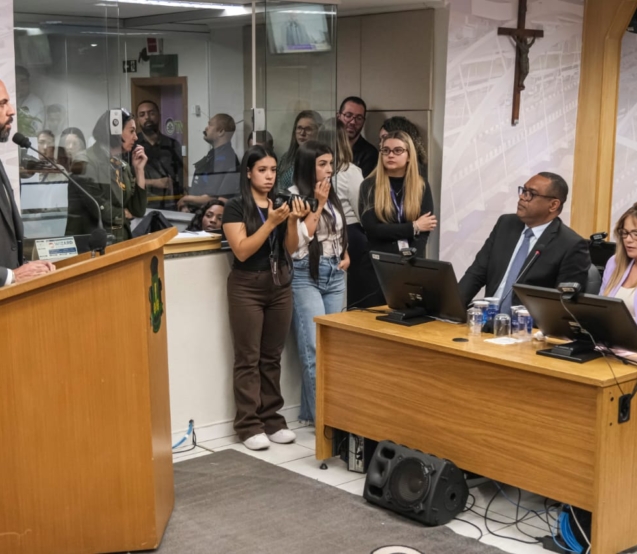 O prefeito Gerson Pessoa participou da abertura do segundo semestre legislativo da Câmara de Osasco e destacou a importância do trabalho conjunto entre Executivo e Legislativo em benefício da população osasquense 

Fotos: Ricardo Migliorini