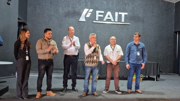 Paulo Roberto Leite, ao microfone, durante sua participação no evento
Crédito: Divulgação - CATI