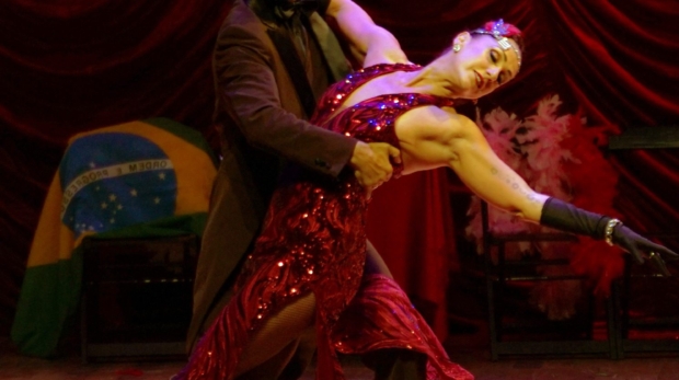“Uma Noite de Tango – Tributo a Carlos Gardel e Astor Piazzolla” celebra os 25 anos da Cia Tango & Paixão com uma apresentação especial no Teatro Municipal Glória Giglio, em Osasco, nesta sexta-feira (28), às 21h.

Crédito: Divulgação