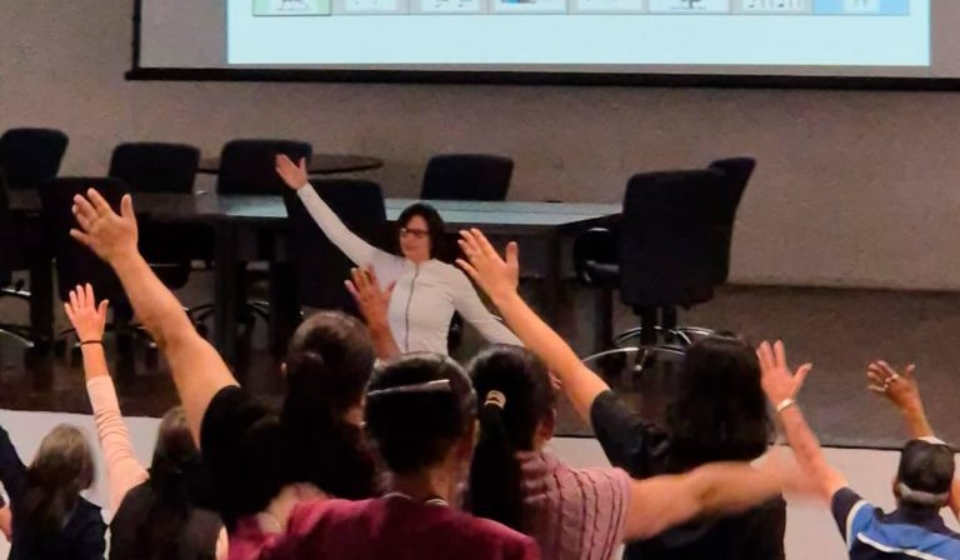 Pacientes do Programa de Controle do Tabagismo participam de encontro com especialistas, que contou com palestra médica e atividades voltadas à saúde física e emocional.

Crédito: Prefeitura De Itu