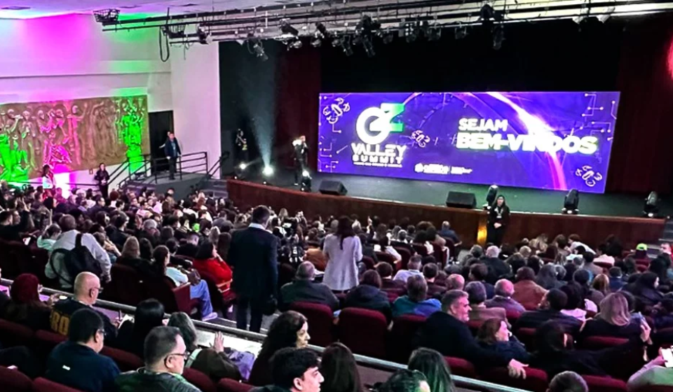 A 4ª edição do Oz Valley Summit reuniu especialistas, empreendedores, empresas, investidores e criadores de conteúdo no Teatro Municipal Glória Giglio, em Osasco. O encontro promoveu debates sobre Inteligência Artificial, inovação, empreendedorismo, transformação digital e novas oportunidades de negócios.

Fotos: Justino Alencar