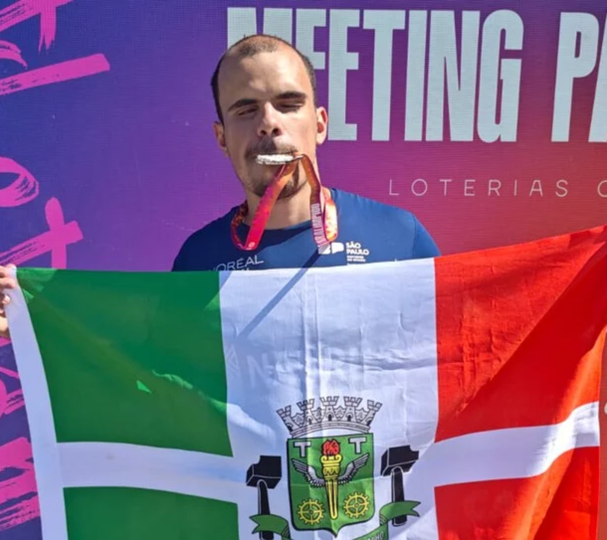 O paratleta Gabriel Antônio Guimarães representou Osasco no Meeting Paralímpico do Rio de Janeiro e conquistou a medalha de prata nos 400 metros, levando o nome do município ao pódio em uma das principais competições do calendário nacional.

Crédito: Divulgação
